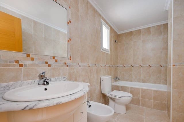 2 soverom Leilighet til salgs i San Fulgencio med svømmebasseng garasje - € 148 000 (Ref: 9990270)