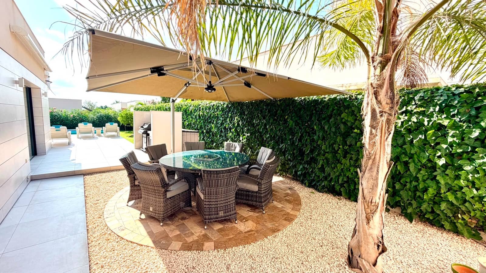 4 soveværelse Villa til salg i Los Montesinos med swimmingpool - € 595.000 (Ref: 10000499)