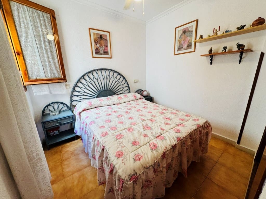 1 soverom Leilighet til salgs i La Mata med svømmebasseng - € 125 000 (Ref: 10004686)