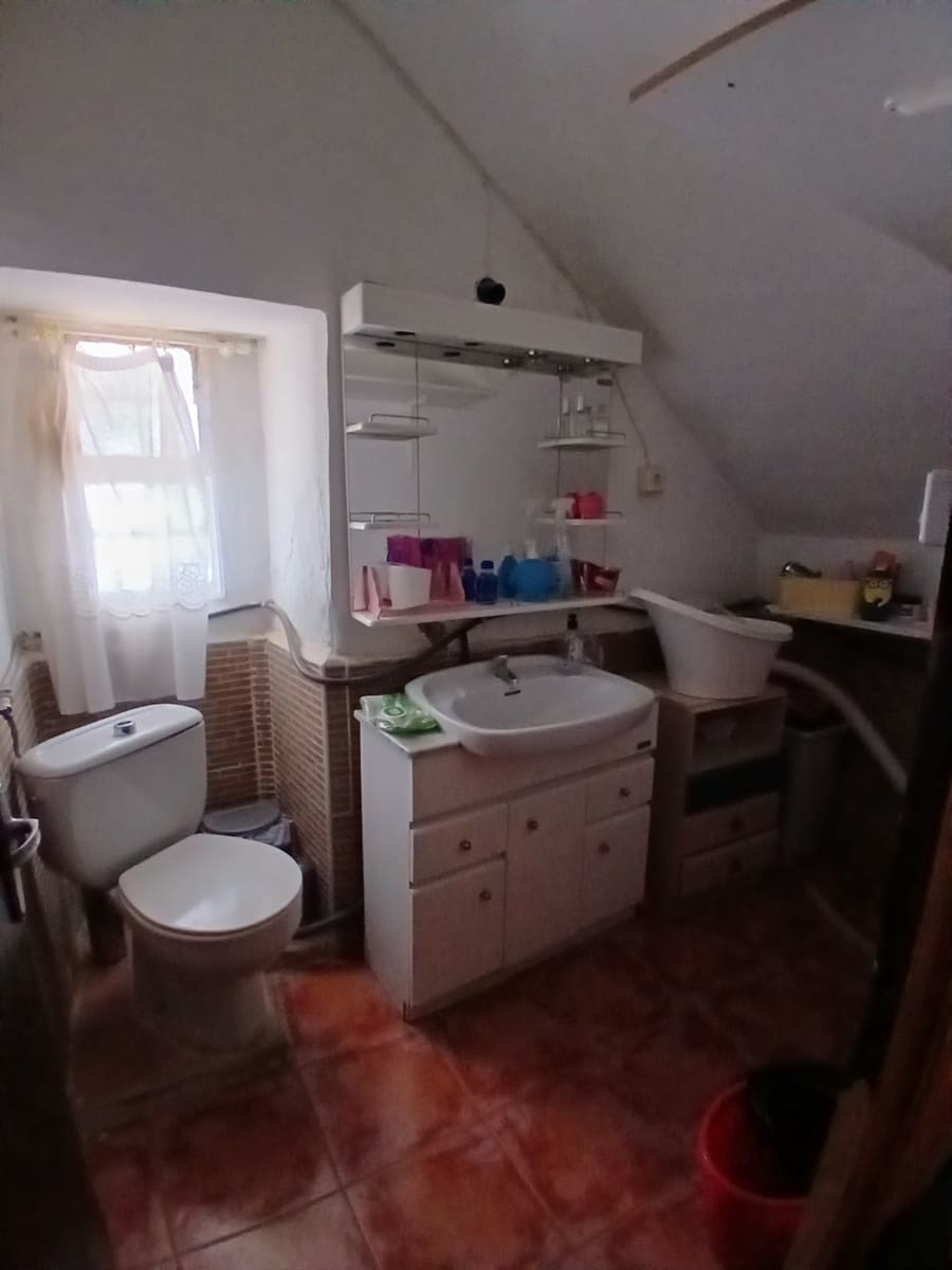 6 bedroom Finca/Country House for sale in Caudete - € 199,950 (Ref: 10012528)