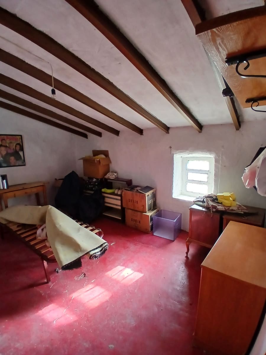 6 bedroom Finca/Country House for sale in Caudete - € 199,950 (Ref: 10012528)