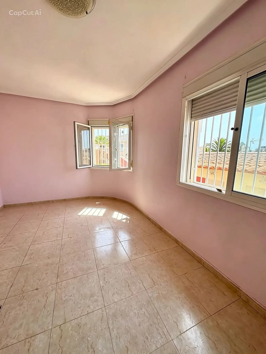 3 soverom Villa til salgs i Rojales med svømmebasseng garasje - € 399 000 (Ref: 10014813)