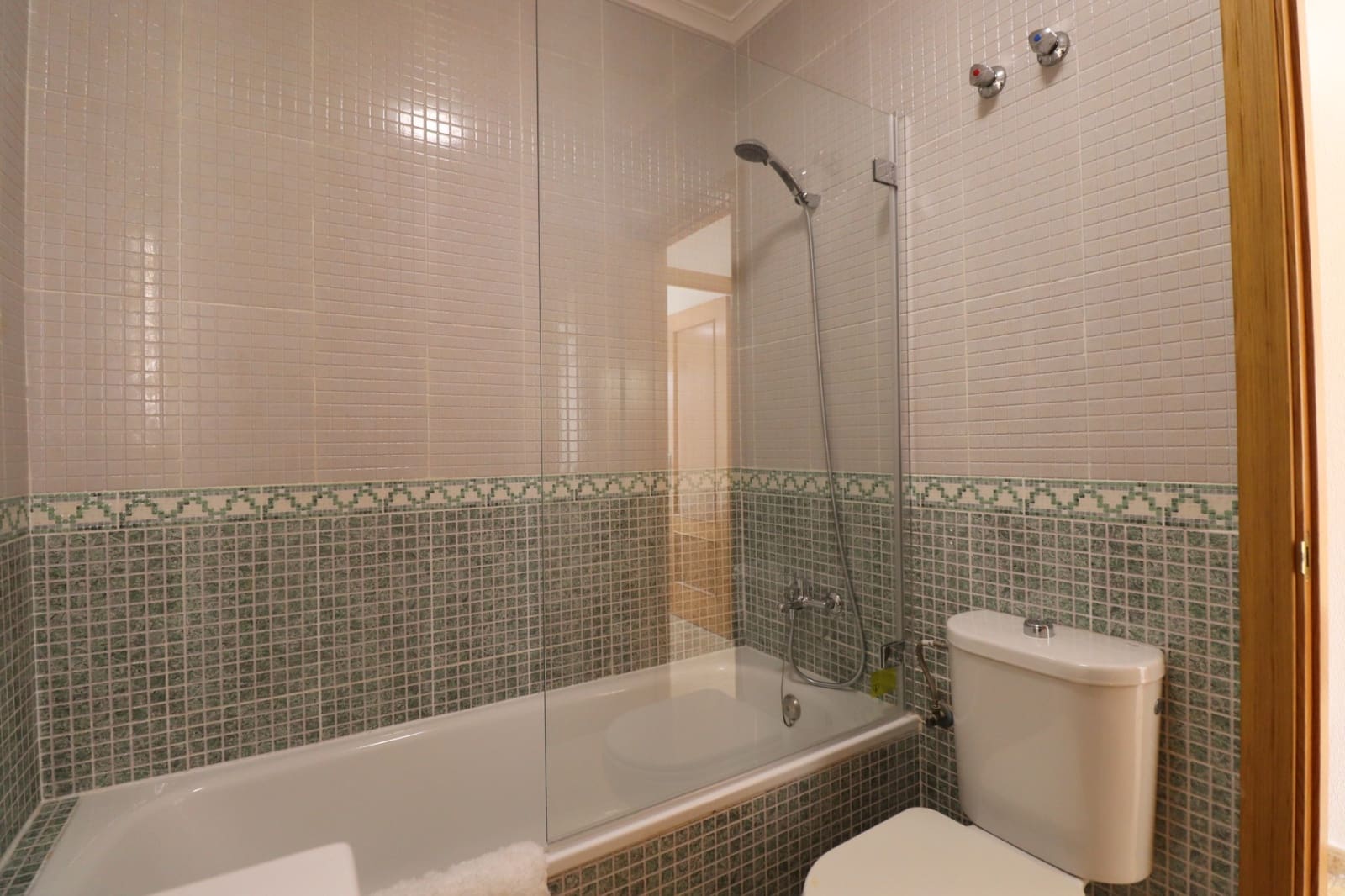 2 sypialnia Bungalow na sprzedaż w Algorfa z basenem garażem - 164 950 € (Ref: 10017118)