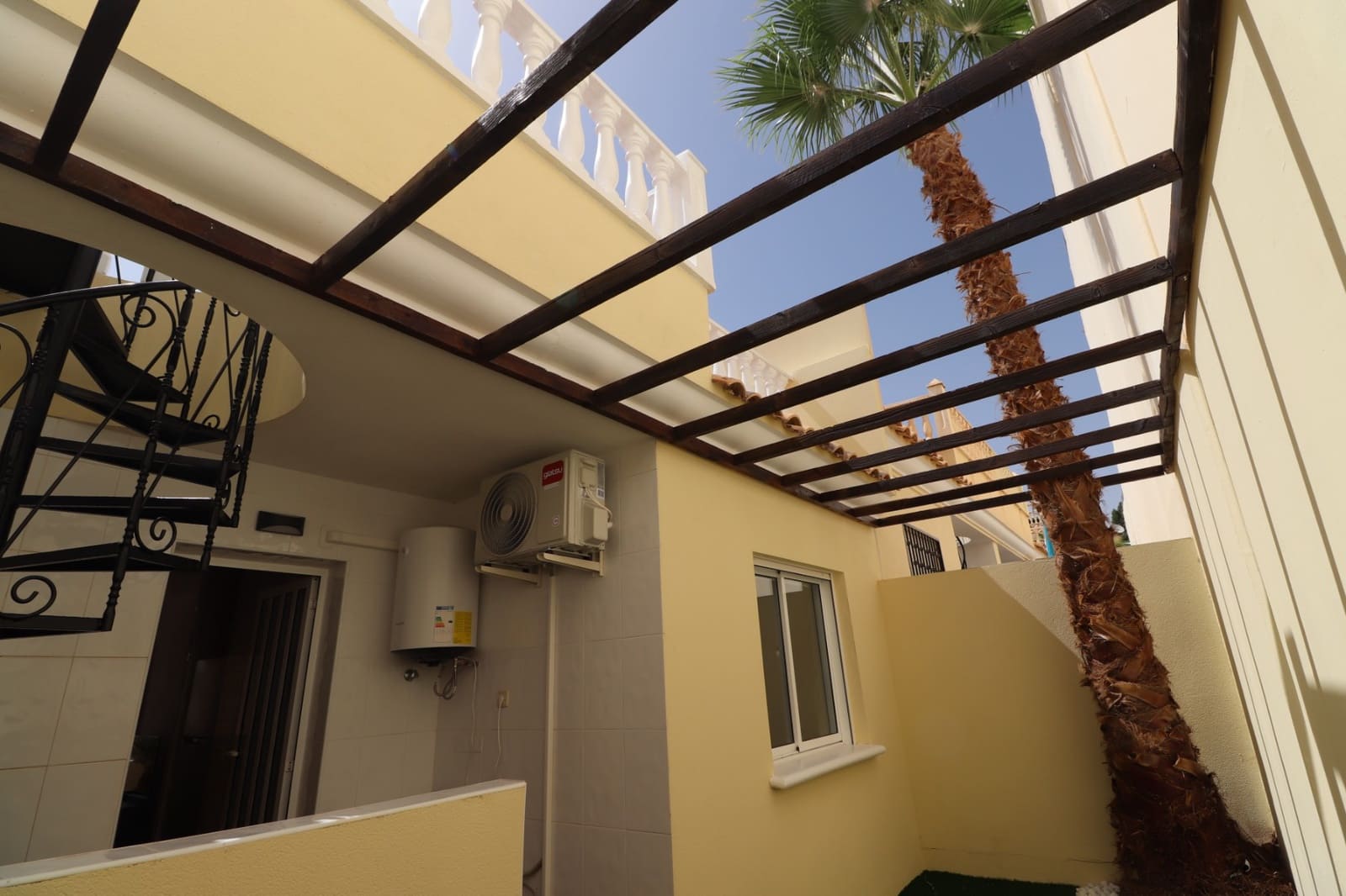 2 sypialnia Bungalow na sprzedaż w Algorfa z basenem garażem - 164 950 € (Ref: 10017118)