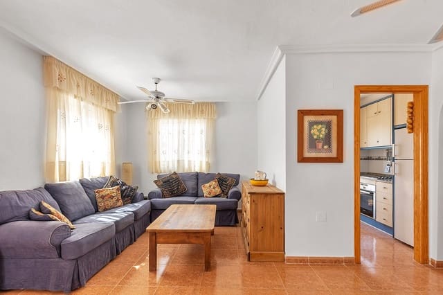 Chalet de 3 habitaciones en Vistabella, Orihuela en venta con piscina - 218.000 € (Ref: 10017119)