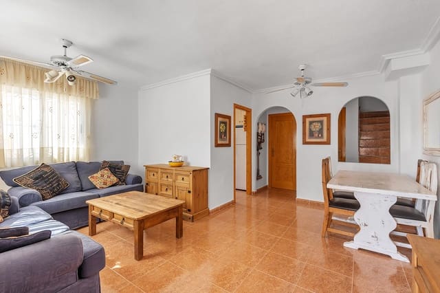 Chalet de 3 habitaciones en Vistabella, Orihuela en venta con piscina - 218.000 € (Ref: 10017119)