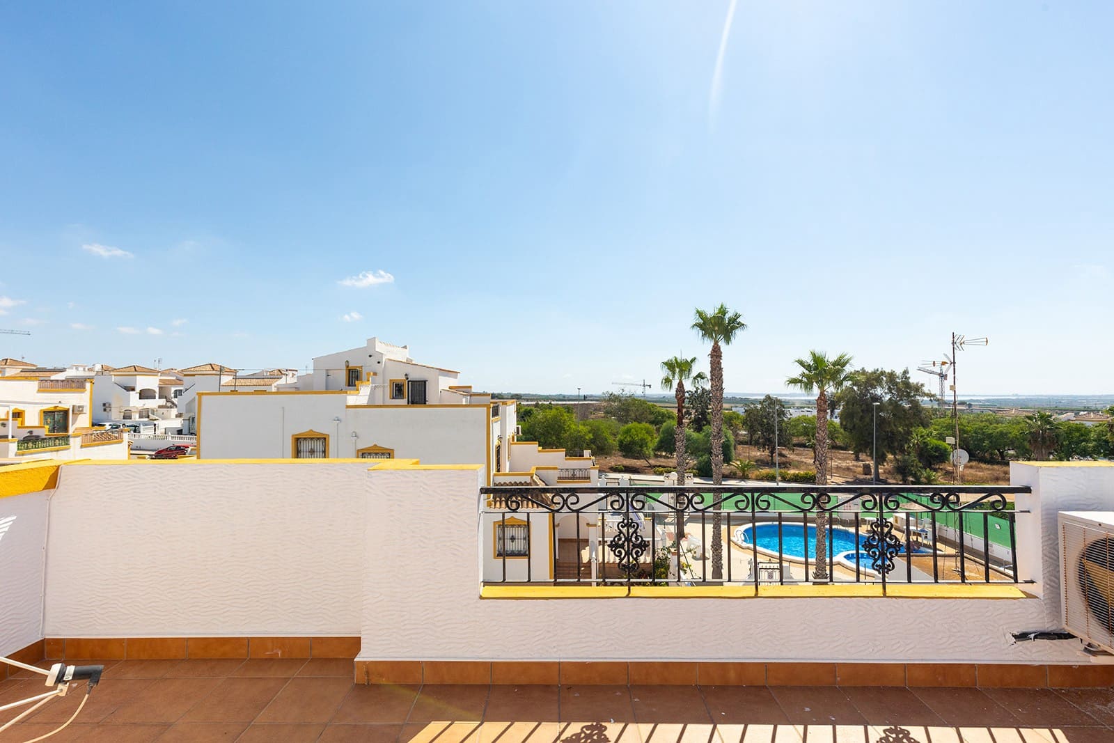 Chalet de 3 habitaciones en Vistabella en venta con piscina - 218.000 € (Ref: 10017119)