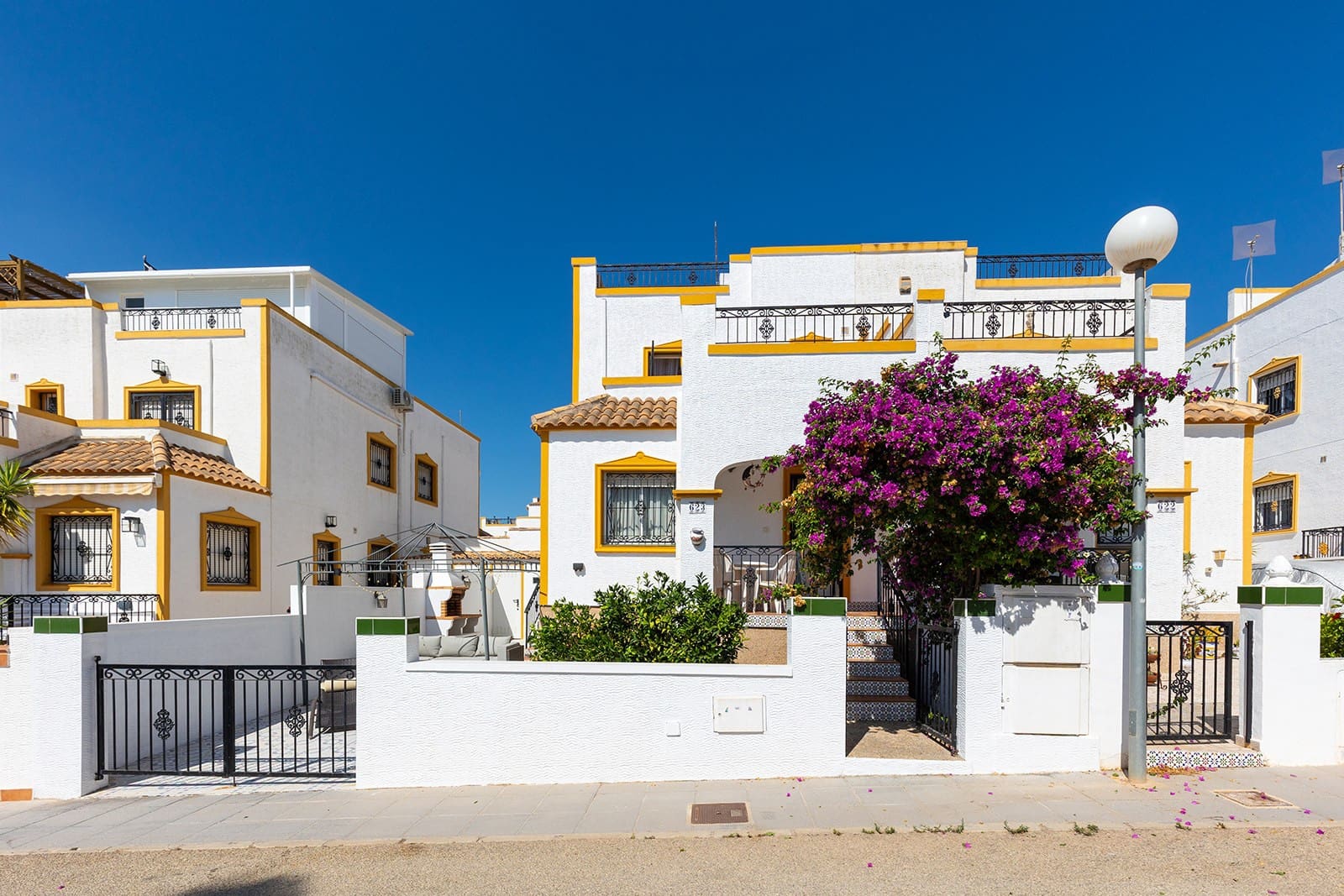 Chalet de 3 habitaciones en Vistabella en venta con piscina - 218.000 € (Ref: 10017119)