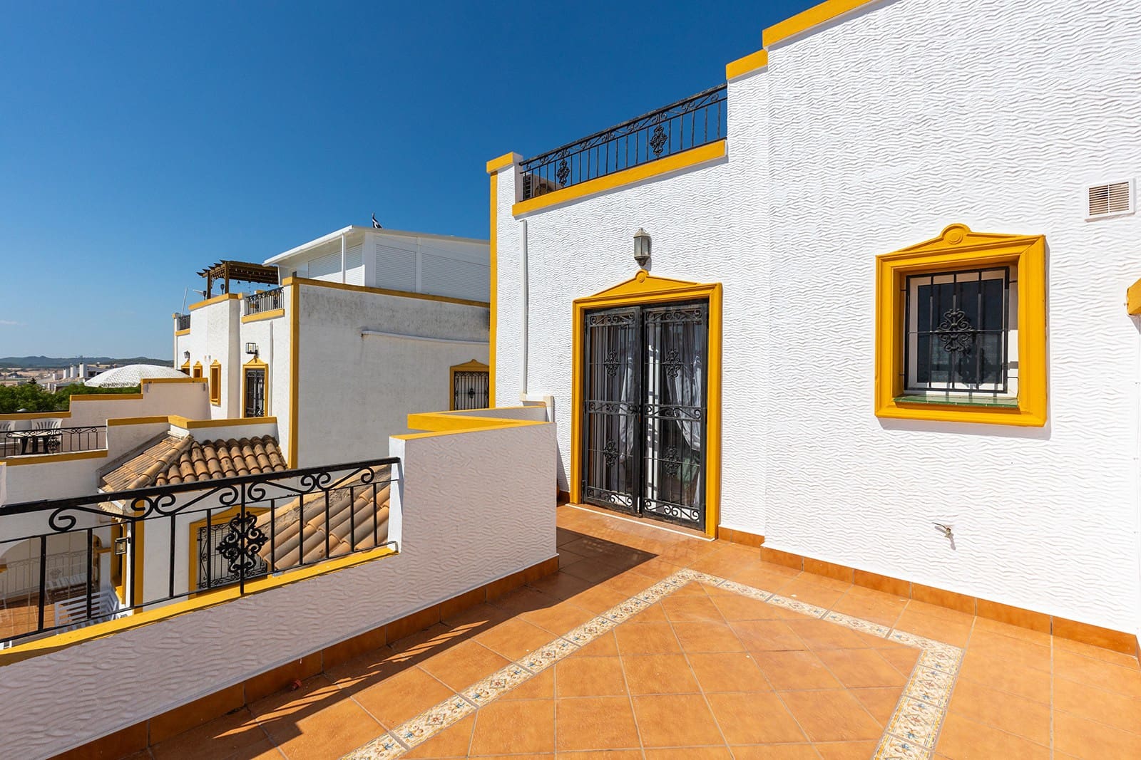 Chalet de 3 habitaciones en Vistabella en venta con piscina - 218.000 € (Ref: 10017119)