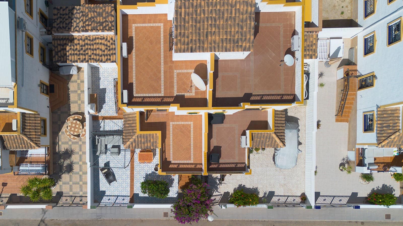 Chalet de 3 habitaciones en Vistabella en venta con piscina - 218.000 € (Ref: 10017119)