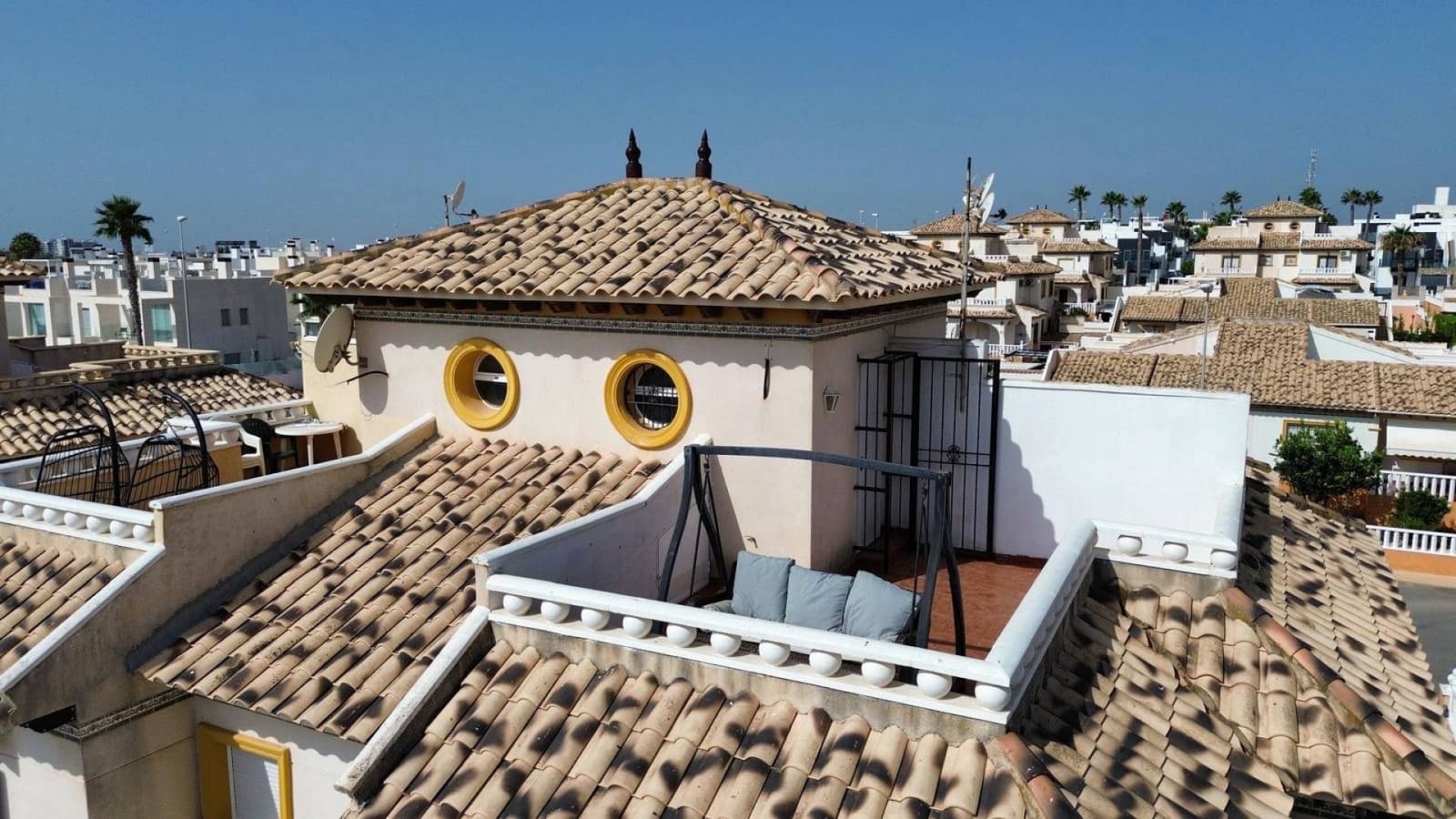 2 quarto Casa em Banda para venda em Cabo Roig com piscina - 269 000 € (Ref: 10018151)