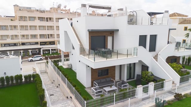 Apartamento de 2 habitaciones en Vistabella, Orihuela en venta con piscina - 274.900 € (Ref: 10018157)