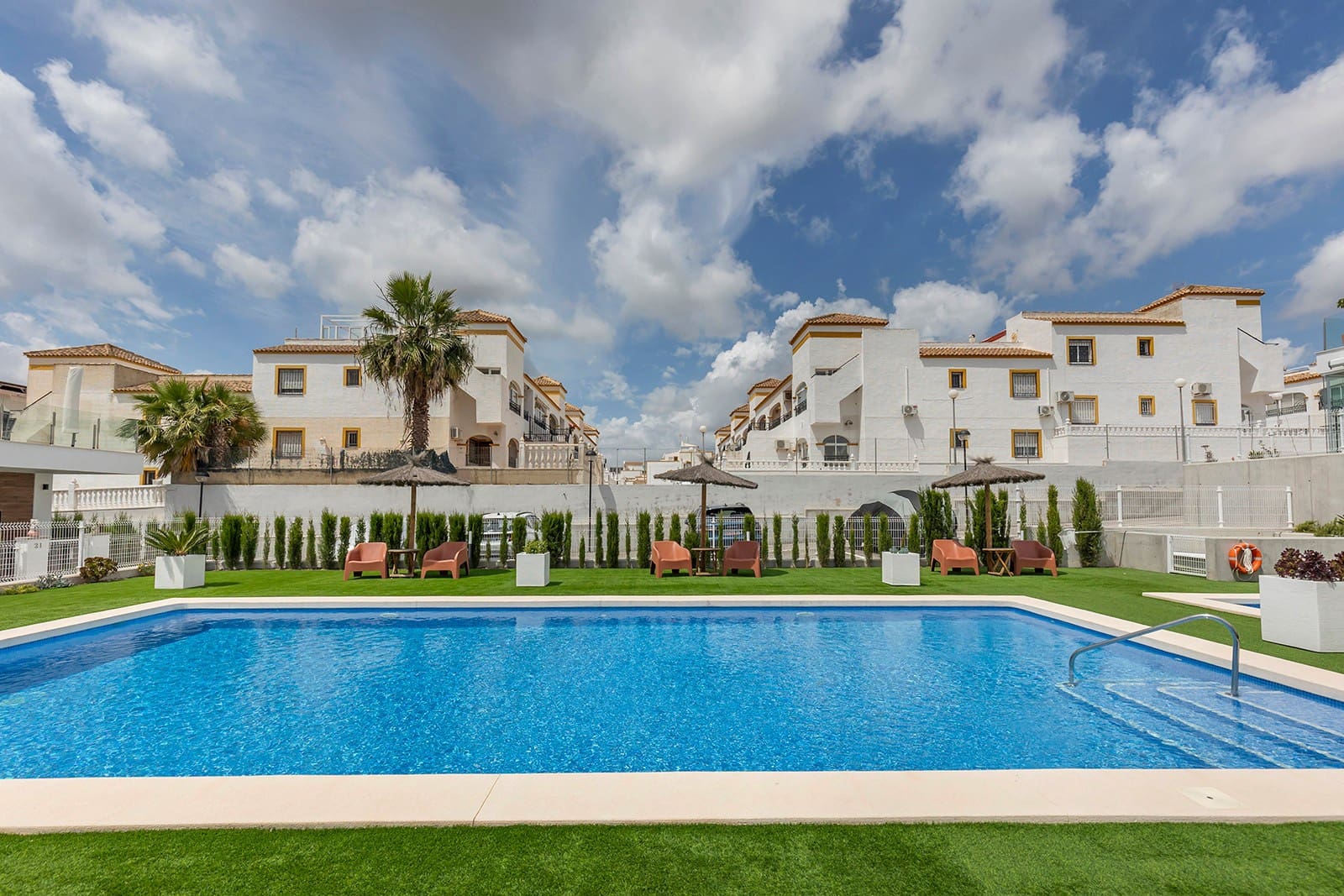 Apartamento de 2 habitaciones en Vistabella en venta con piscina - 274.900 € (Ref: 10018157)