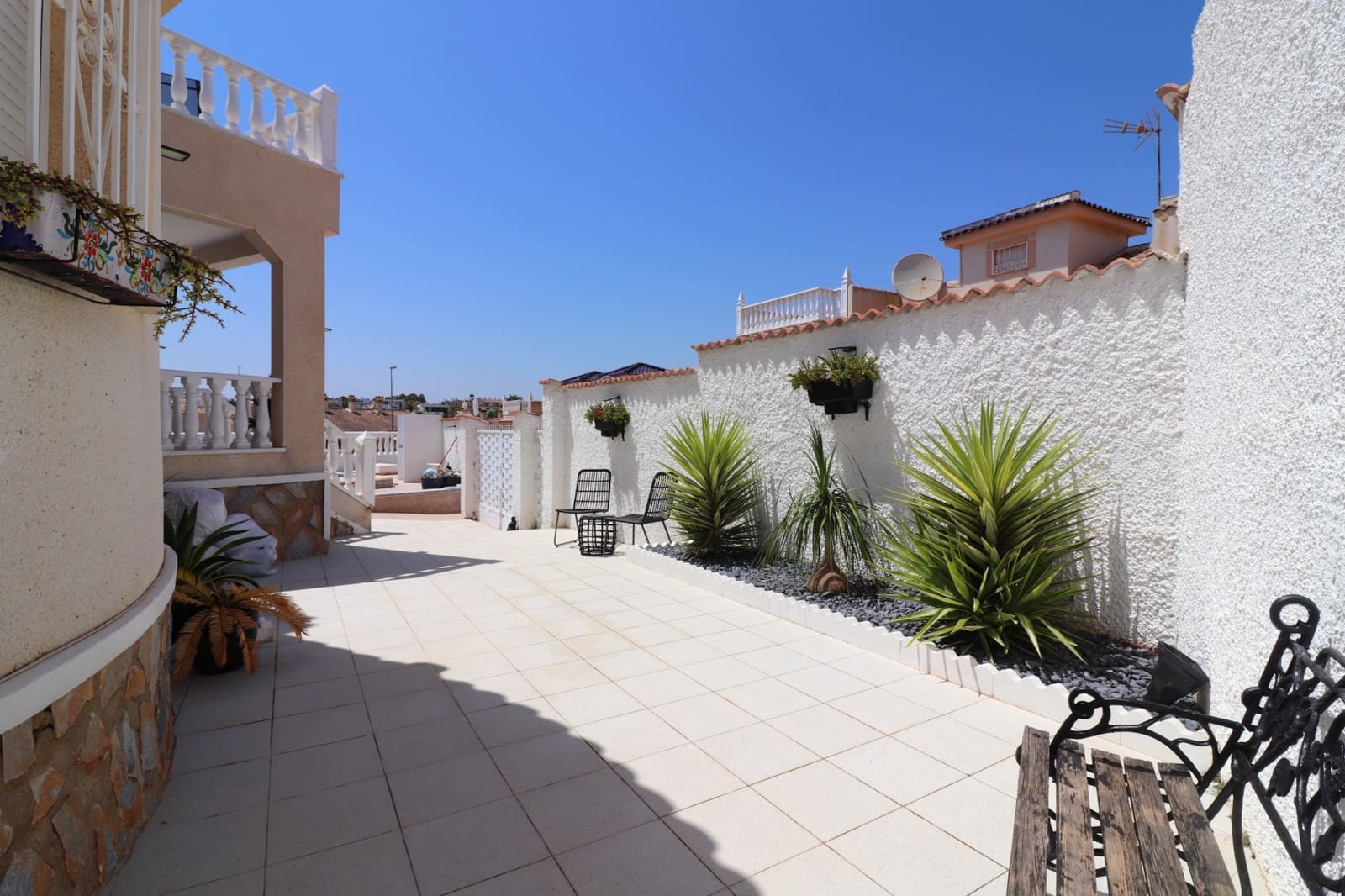4 slaapkamer Villa te koop in Benimar met zwembad garage - € 390.000 (Ref: 10034458)