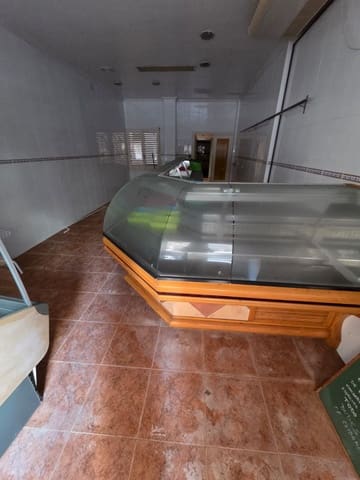 Kaupallinen myytävänä paikassa Playa del Cura, Torrevieja - 115 000 € (Ref: 10054471)