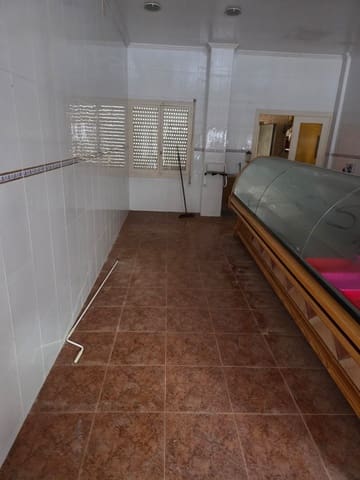 Kaupallinen myytävänä paikassa Playa del Cura, Torrevieja - 115 000 € (Ref: 10054471)