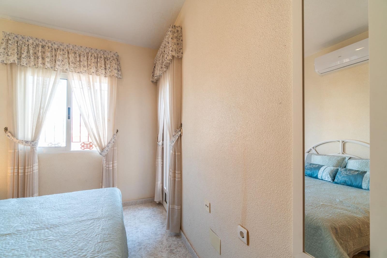 3 chambre Maison de Ville à vendre à Orihuela Costa avec piscine - 225 000 € (Ref: 10077199)