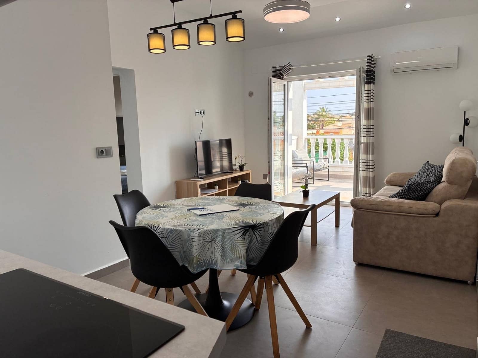 2 soverom Leilighet til salgs i Orihuela Costa med svømmebasseng - € 149 999 (Ref: 10090030)