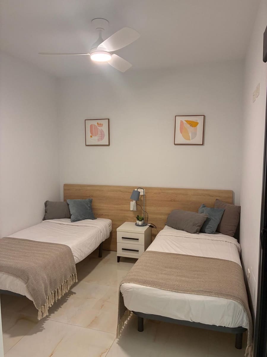 2 bedroom Apartment for sale in Los Altos with pool garage - € 259,900 (Ref: 10090030)