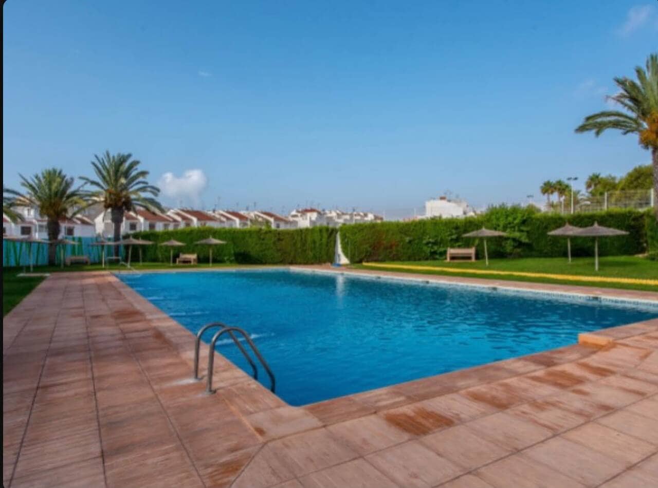 2 soverom Leilighet til salgs i Torrevieja med svømmebasseng - € 169 900 (Ref: 10095620)