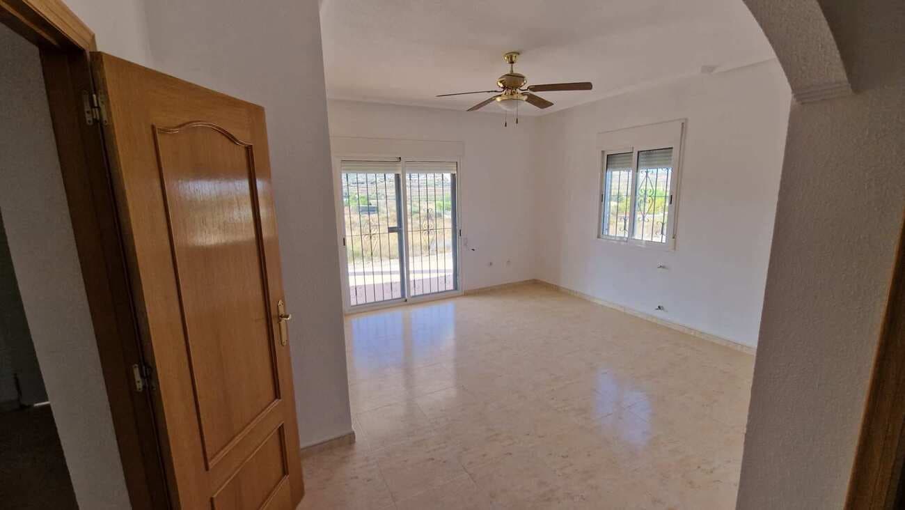 3 Zimmer Villa zu verkaufen in Hondon de los Frailes mit Garage - 325.000 € (Ref: 10108601)