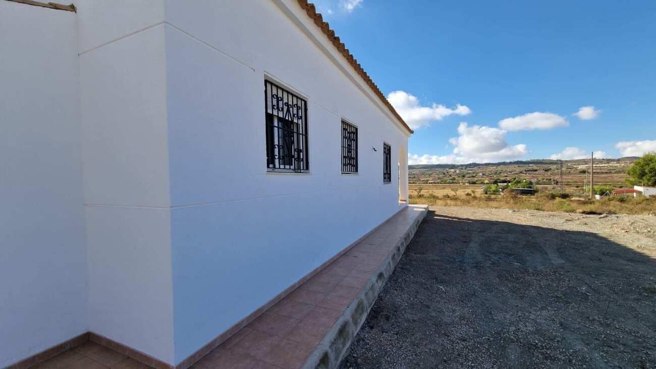 3 Zimmer Villa zu verkaufen in Hondon de los Frailes mit Garage - 325.000 € (Ref: 10108601)