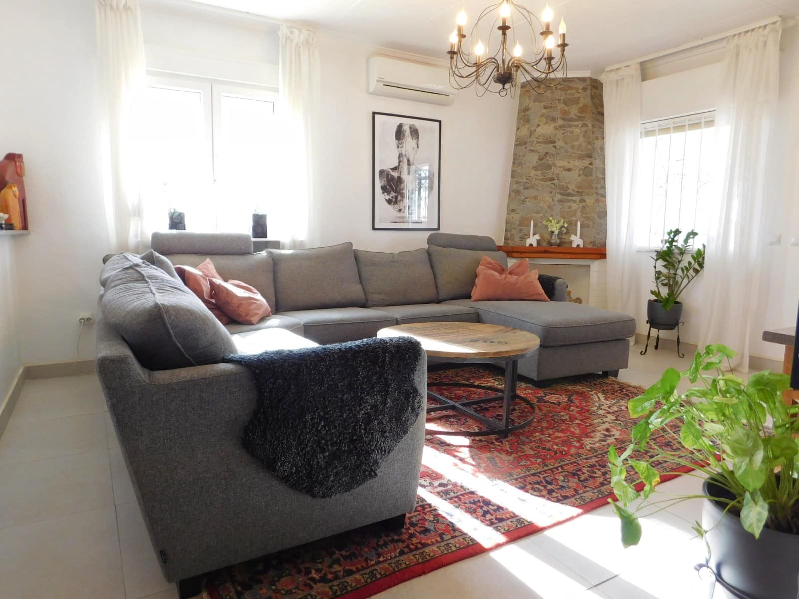 3 soveværelse Villa til salg i Torrevieja med swimmingpool - € 399.900 (Ref: 10108615)