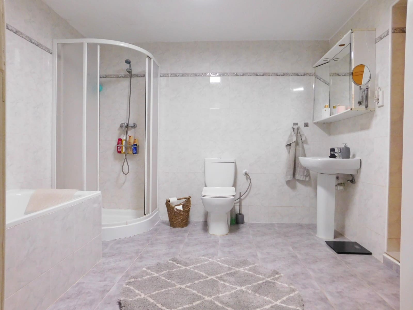3 soveværelse Villa til salg i Torrevieja med swimmingpool - € 399.900 (Ref: 10108615)