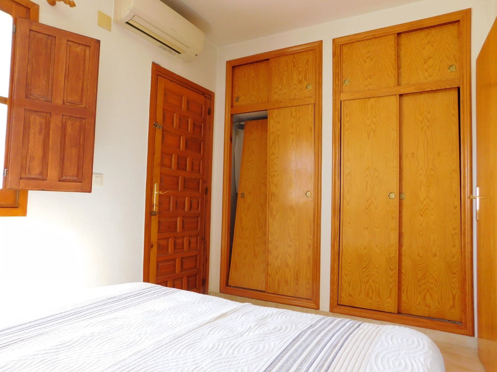 2 bedroom Townhouse for sale in Torrevieja with pool - € 198,000 (Ref: 10111195)