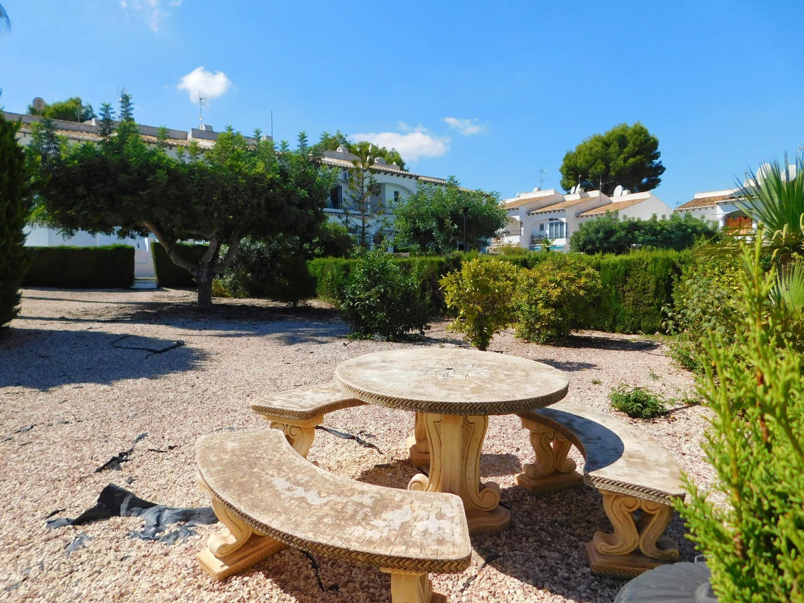 2 bedroom Townhouse for sale in Torrevieja with pool - € 198,000 (Ref: 10111195)