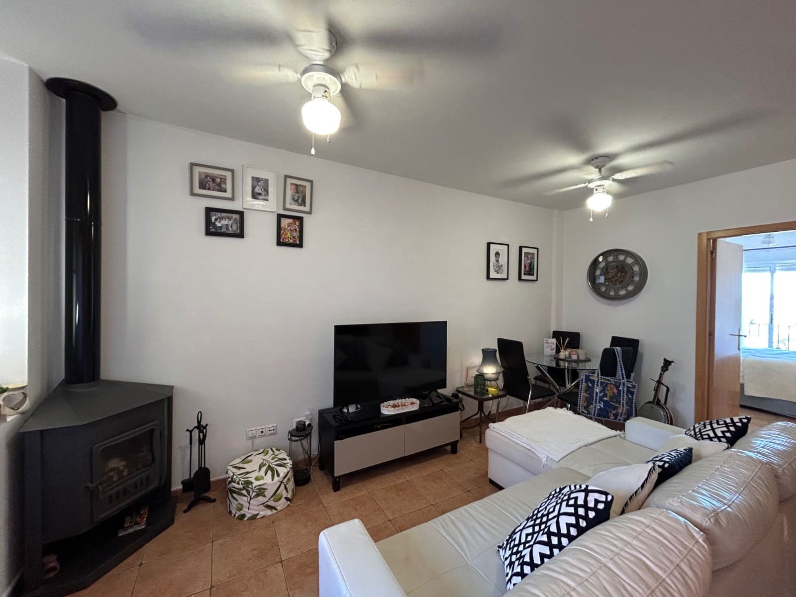 2 Zimmer Apartment zu verkaufen in Orihuela mit Pool - 130.000 € (Ref: 10111196)