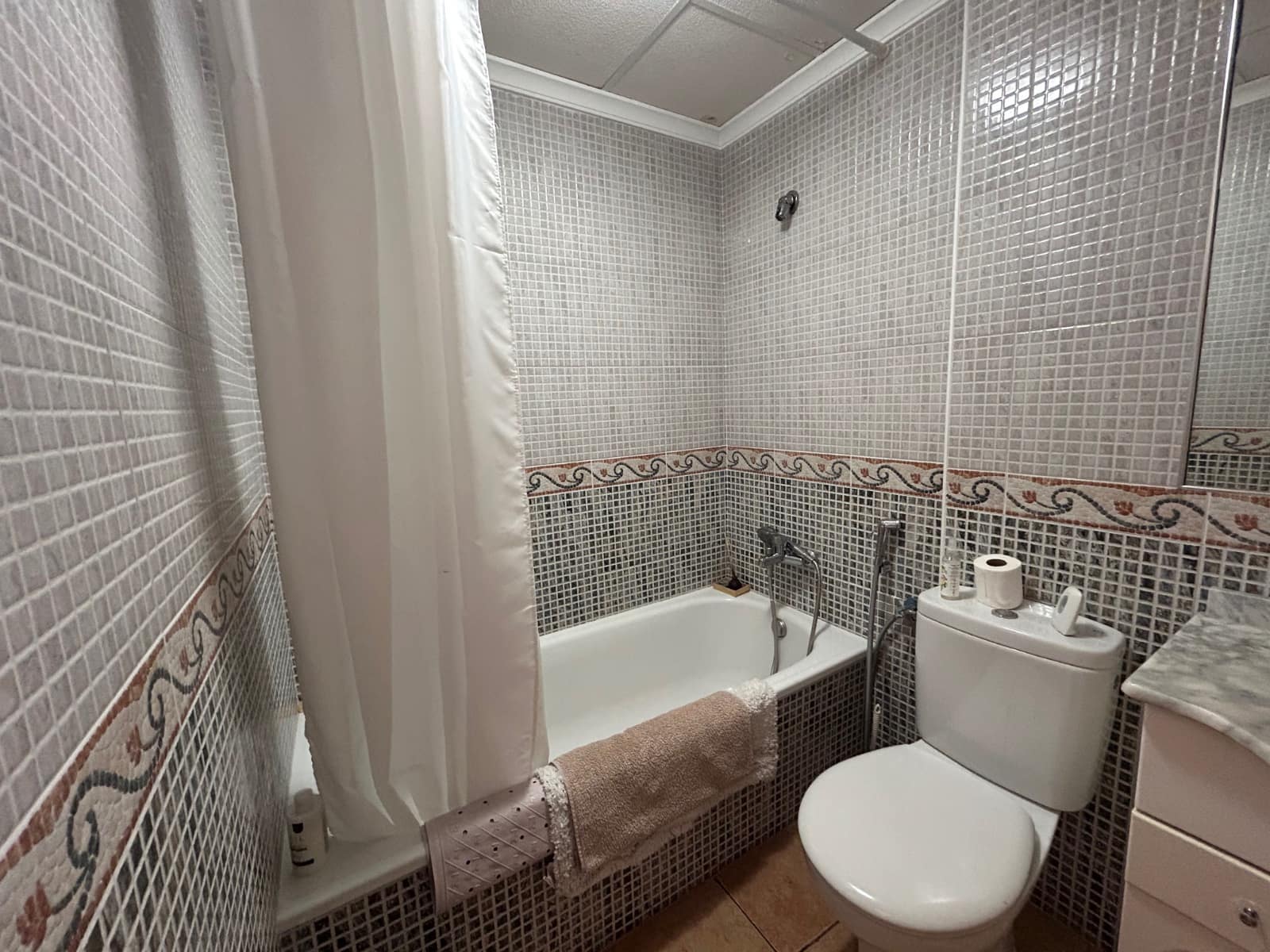 2 Zimmer Apartment zu verkaufen in Orihuela mit Pool - 130.000 € (Ref: 10111196)