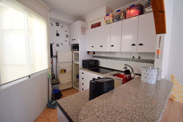 Apartamento de 1 habitación en Playa Flamenca, Orihuela en venta con piscina garaje - 149.000 € (Ref: 10113456)