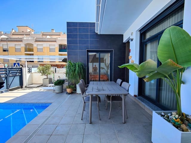 Chalet de 2 habitaciones en Formentera del Segura en venta con piscina garaje - 285.000 € (Ref: 10118492)