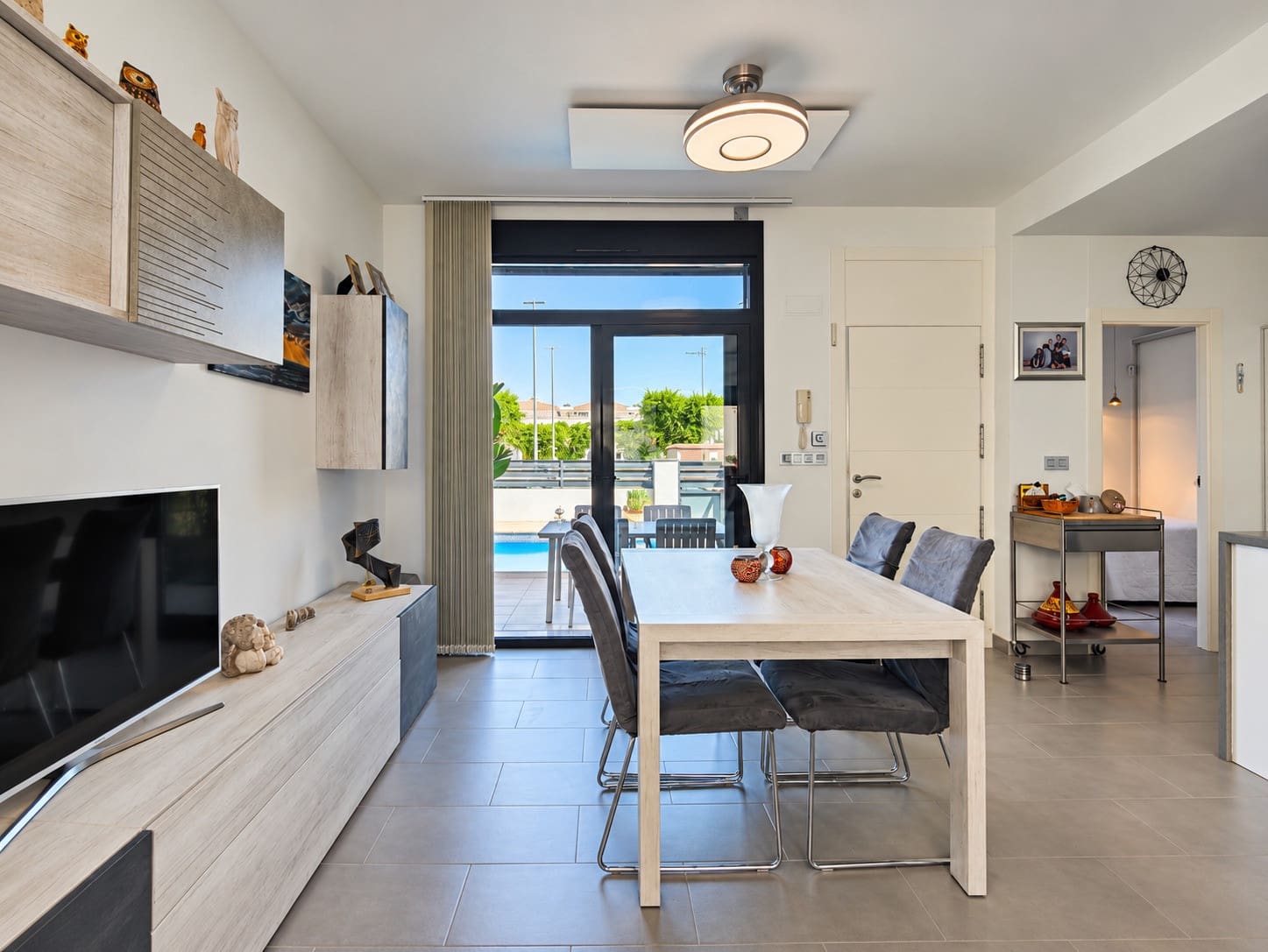 2 bedroom Villa for sale in Formentera del Segura with pool garage - € 284,990 (Ref: 10118492)