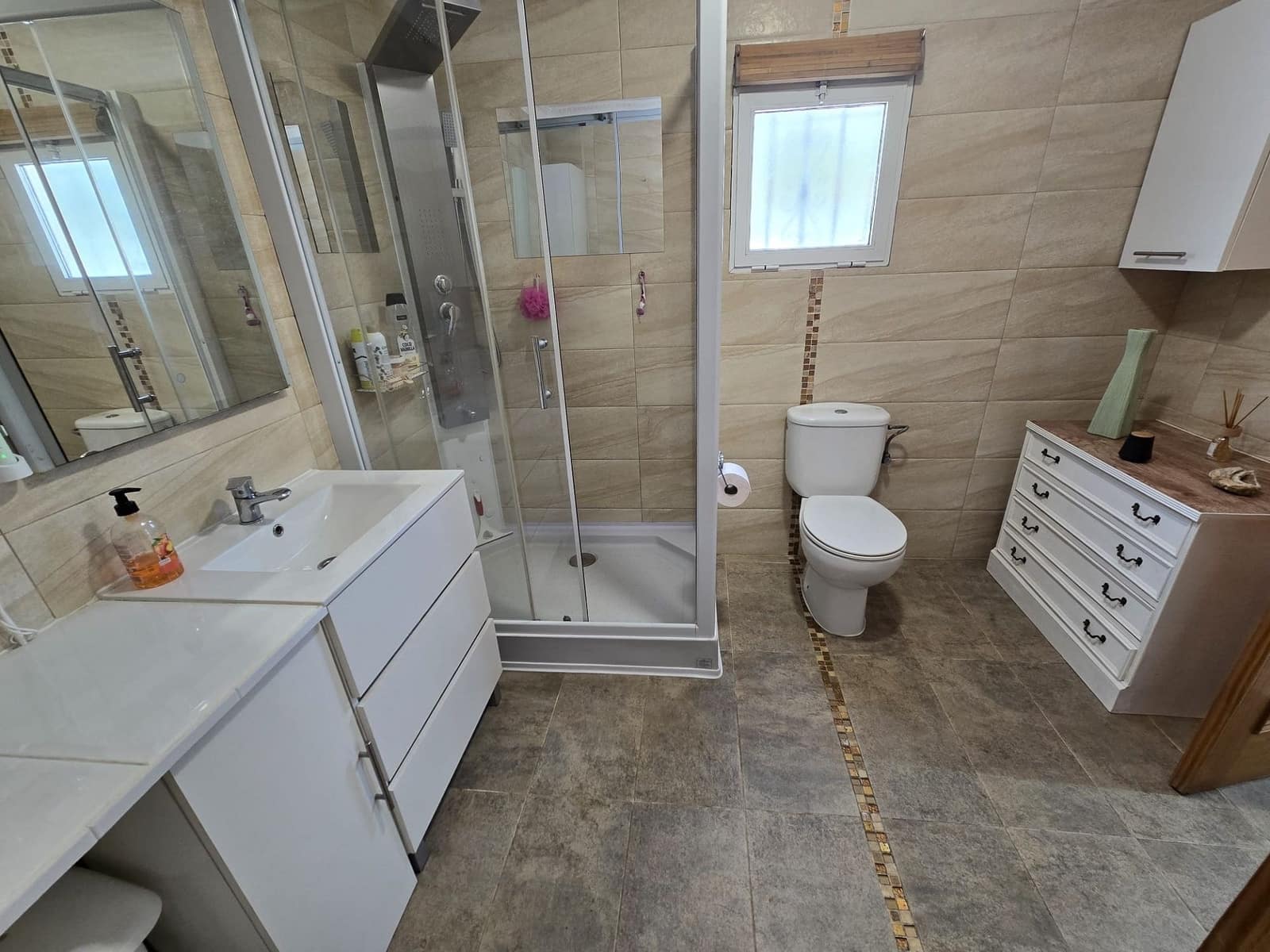 3 camera da letto Villa in vendita in Sax con piscina garage - 265.000 € (Rif: 10147983)