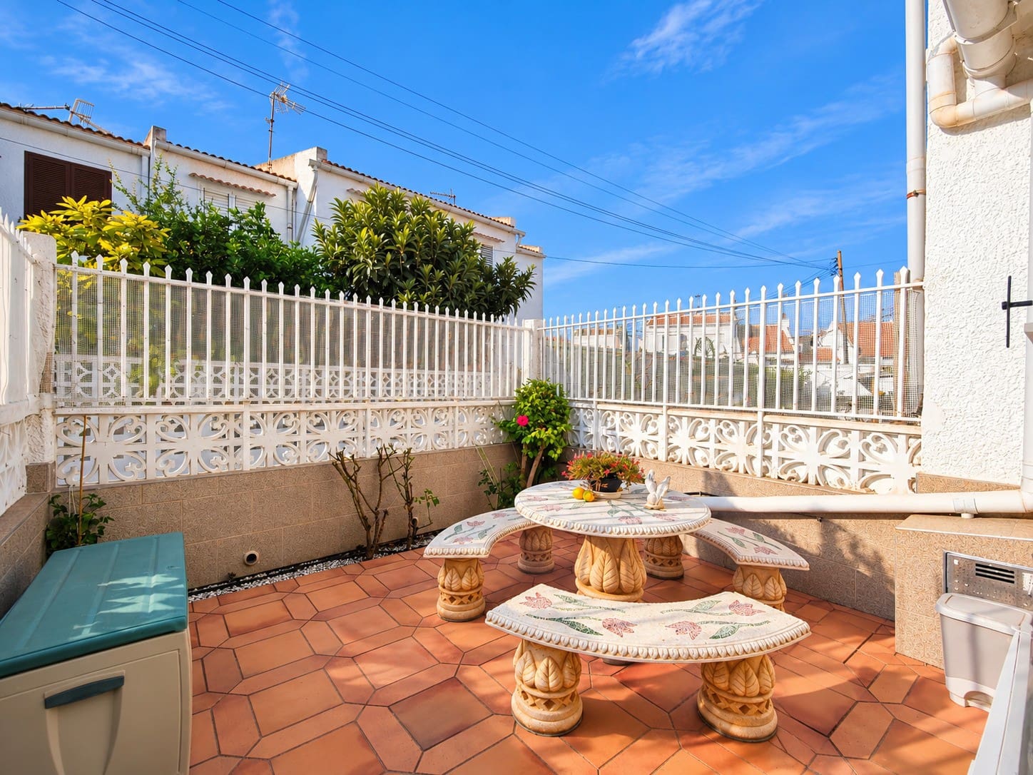 5 soverom Hus til salgs i Torrevieja med svømmebasseng garasje - € 350 000 (Ref: 10156964)