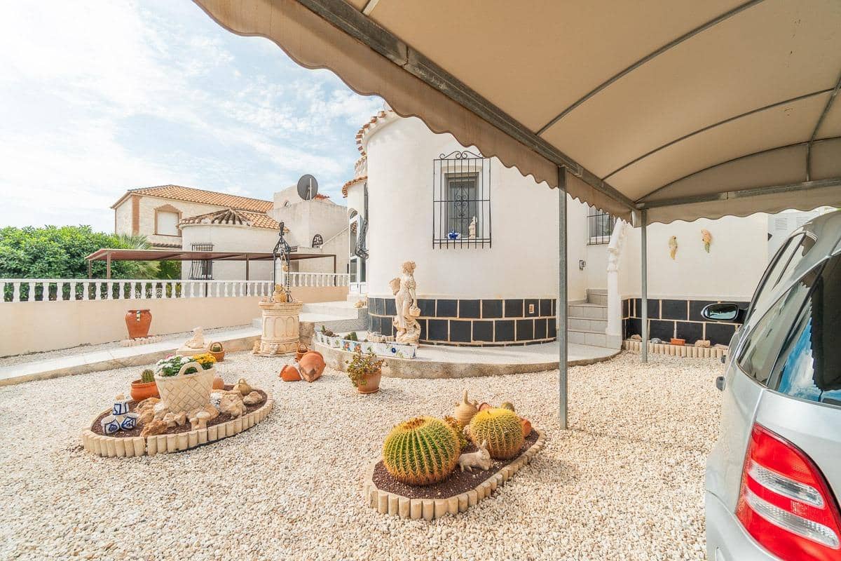 2 bedroom Villa for sale in Orihuela Costa - € 220,000 (Ref: 10156966)