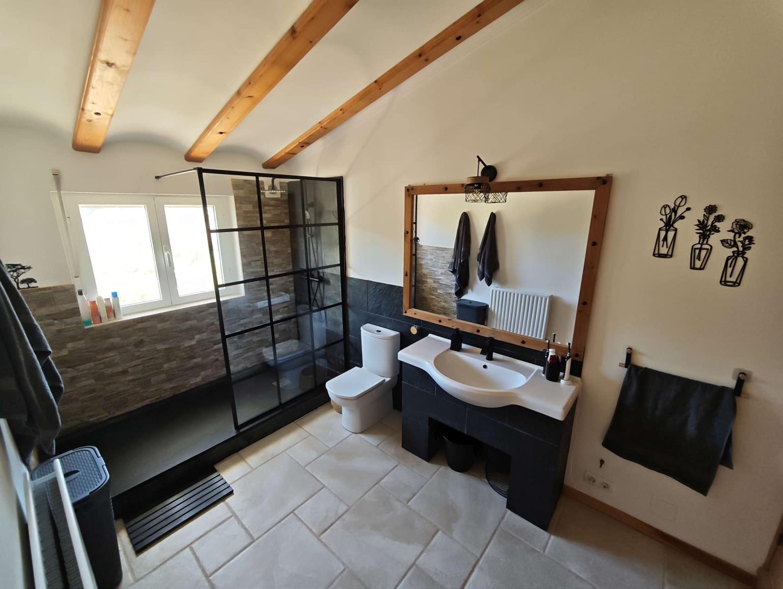 4 soveværelse Finca/Landehus til salg i Caudete med swimmingpool garage - € 375.000 (Ref: 10163930)