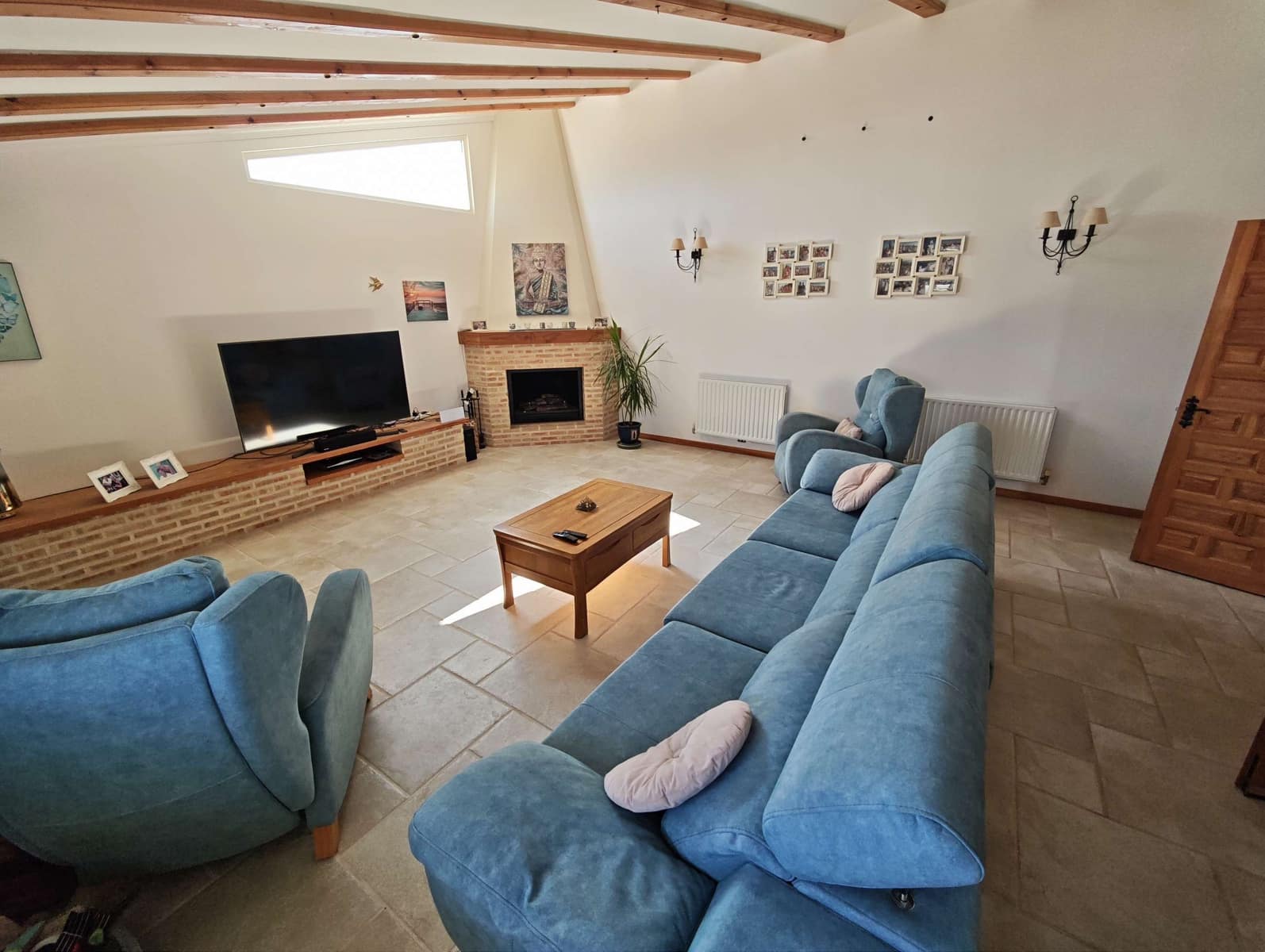 4 soveværelse Finca/Landehus til salg i Caudete med swimmingpool garage - € 375.000 (Ref: 10163930)