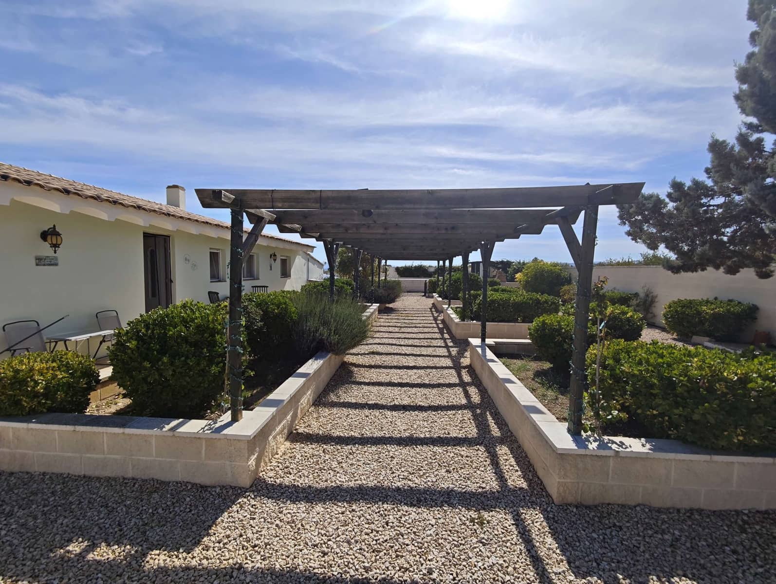 4 soveværelse Finca/Landehus til salg i Caudete med swimmingpool garage - € 375.000 (Ref: 10163930)