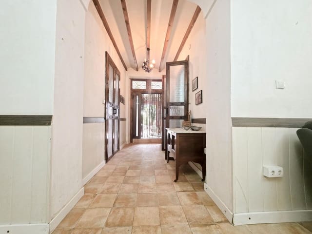 5 soverom Finca/Herregård til salgs i La Romana med svømmebasseng garasje - € 339 995 (Ref: 10170341)
