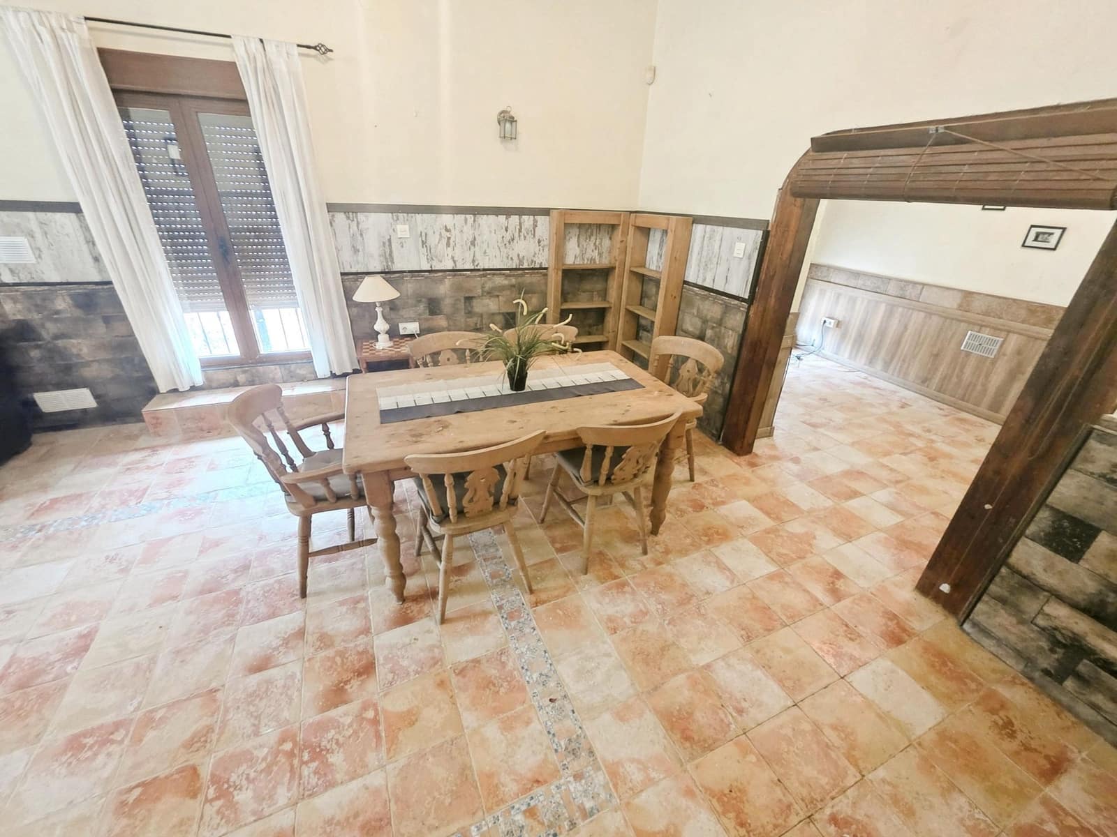 5 slaapkamer Finca/Landhuis te koop in La Romana met zwembad garage - € 339.995 (Ref: 10170341)