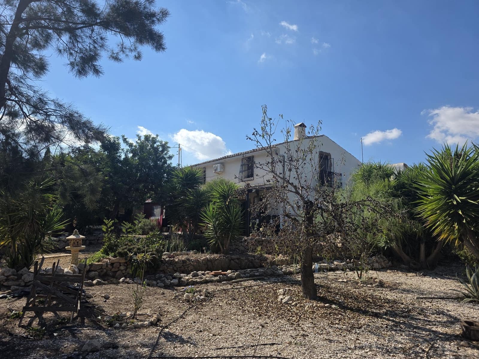 5 slaapkamer Finca/Landhuis te koop in La Romana met zwembad garage - € 339.995 (Ref: 10170341)