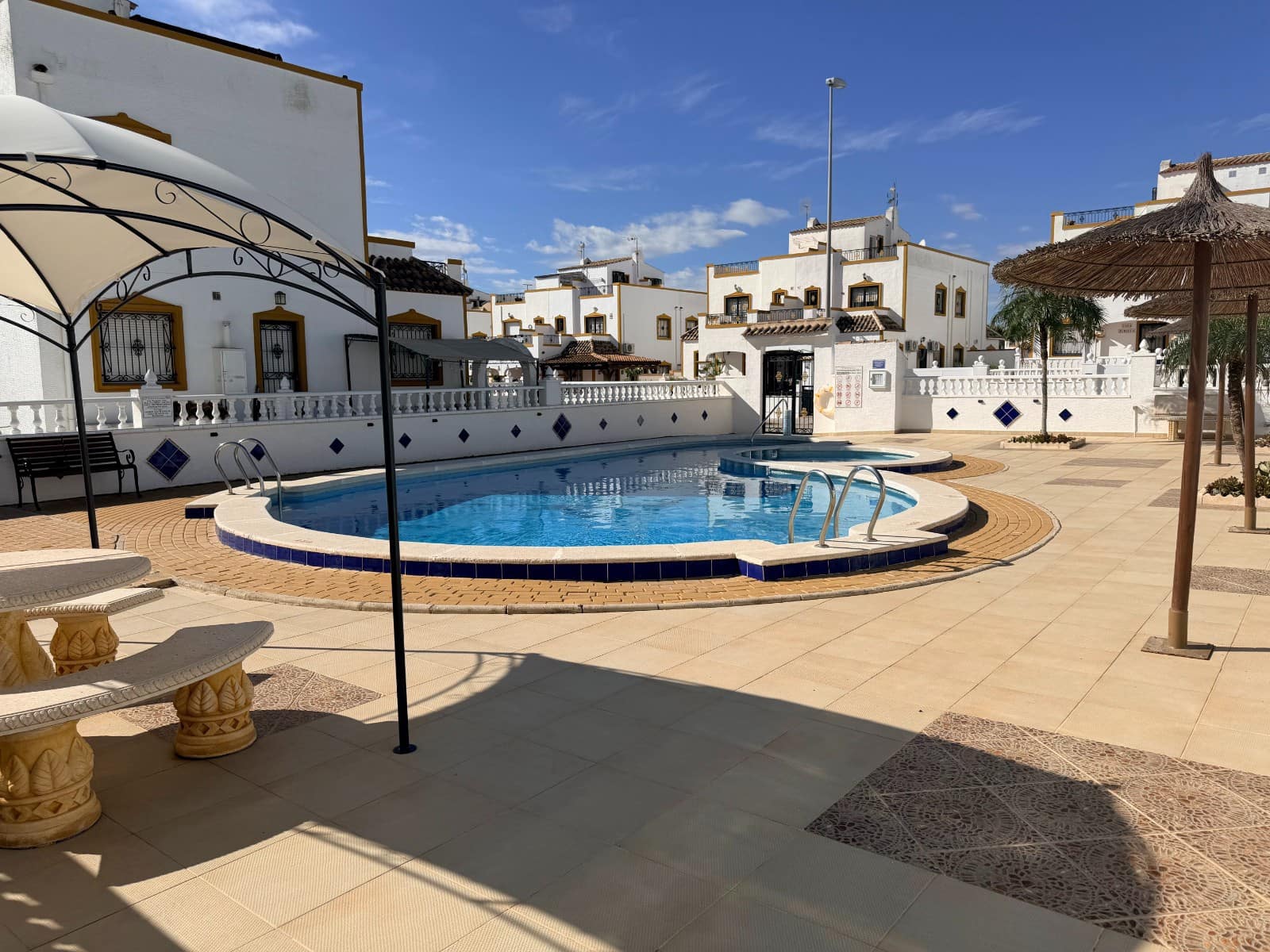 3 bedroom Townhouse for sale in Orihuela with pool - € 180,000 (Ref: 10172903)