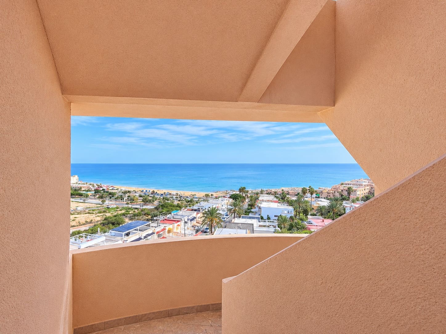 Apartamento de 2 habitaciones en Torrevieja en venta con garaje - 249.990 € (Ref: 10179465)