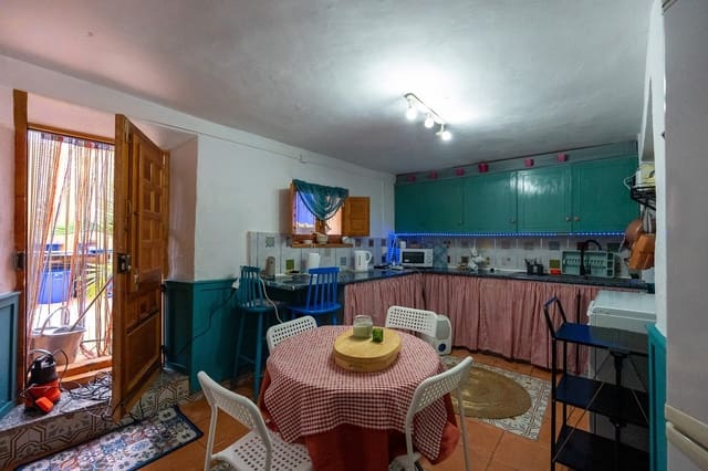 6 makuuhuone Omakotitalo myytävänä paikassa El Contador, Chirivel mukana uima-altaan 
autotalli - 89 900 € (Ref: 8999300)