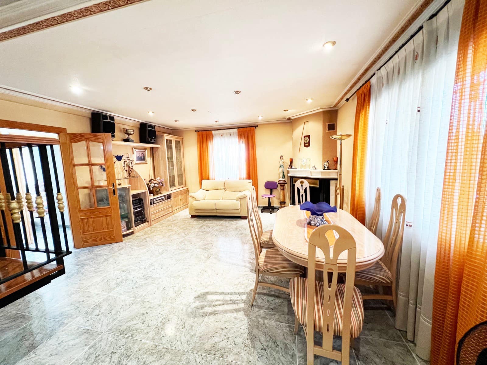 4 chambre Villa/Maison à vendre à La Romana avec piscine - 320 000 € (Ref: 9274999)