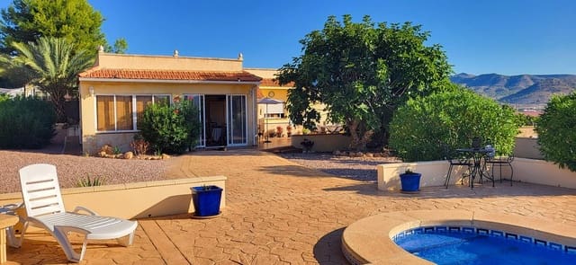 3 bedroom Villa for sale in La Romana with pool - € 329,999 (Ref: 9275010)