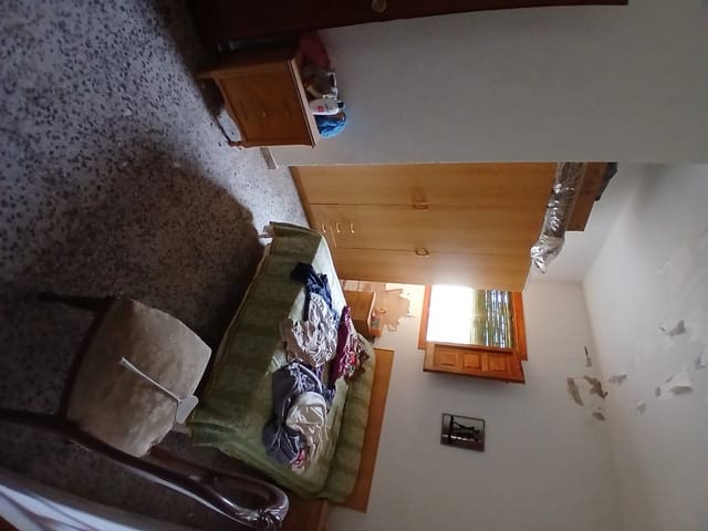 5 chambre Finca/Maison de Campagne à vendre à Yecla avec piscine garage - 70 000 € (Ref: 9275027)